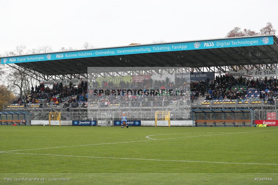 Stadion am Schönbusch, Aschaffenburg, 03.12.2022, sport, action, Fussball, BFV, Dezember 2022, Saison 2022/2023, 24. Spieltag, Regionalliga Bayern, FCB, SVA, FC Bayern München II, SV Viktoria Aschaffenburg - Bild-ID: 2347948