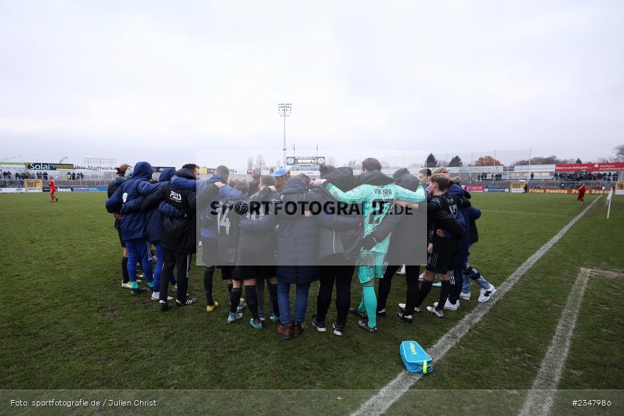 Mannschaftskreis, Stadion am Schönbusch, Aschaffenburg, 03.12.2022, sport, action, Fussball, BFV, Dezember 2022, Saison 2022/2023, 24. Spieltag, Regionalliga Bayern, FCB, SVA, FC Bayern München II, SV Viktoria Aschaffenburg - Bild-ID: 2347986