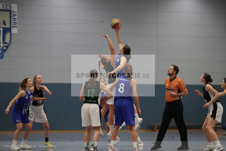 Maike Herrmann, Hans-Wilhelm-Renkhoff-Halle, Marktheidenfeld, 03.12.2022, sport, action, Fussball, DBB, Dezember 2022, Saison 2022/2023, Regionalliga Damen HR-Nord, 10. Spieltag, USV, TVM, USV TU Dresden, TV Marktheidenfeld - Bild-ID: 2348022