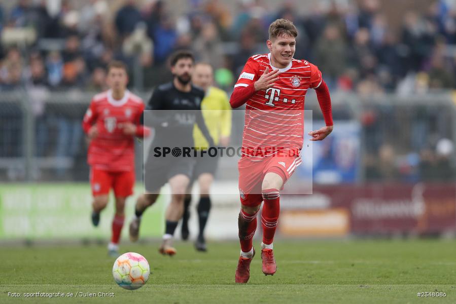 Jahn Herrmann, Stadion am Schönbusch, Aschaffenburg, 03.12.2022, sport, action, Fussball, BFV, Dezember 2022, Saison 2022/2023, 24. Spieltag, Regionalliga Bayern, FCB, SVA, FC Bayern München II, SV Viktoria Aschaffenburg - Bild-ID: 2348086