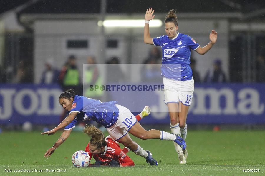Maximiliane Rall, Dietmar-Hopp-Stadion, Hoffenheim, 02.12.2022, sport, action, Fussball, DFB, Dezember 2022, Saison 2022/2023, 9. Spieltag, FFBL, FLYERALARM Frauen-Bundesliga, FCB, TSG, FC Bayern München, TSG Hoffenheim - Bild-ID: 2348289