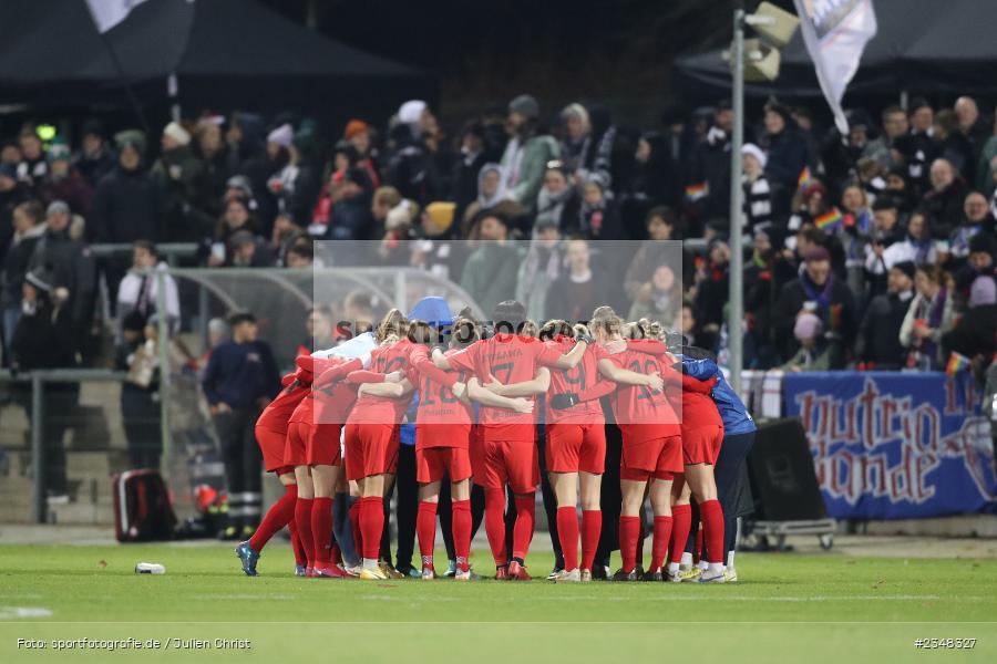 Mannschaftskreis, Stadion am Brentanobad, Frankfurt, 09.12.2022, sport, action, Fussball, DFB, Dezember 2022, Saison 2022/2023, 10. Spieltag, FFBL, FLYERALARM Frauen-Bundesliga, FFC, SGE, 1. FFC Turbine Potsdam, Eintracht Frankfurt - Bild-ID: 2348327