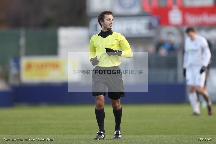 Schiedsrichter, Simon Wecht, MAIREC-Arena, Alzenau, 10.12.2022, sport, action, Fussball, hfv, Dezember 2022, Saison 2022/2023, 23. Spieltag, Hessenliga, HFC, FCB, 1. Hanauer FC, FC Bayern Alzenau - Bild-ID: 2348688