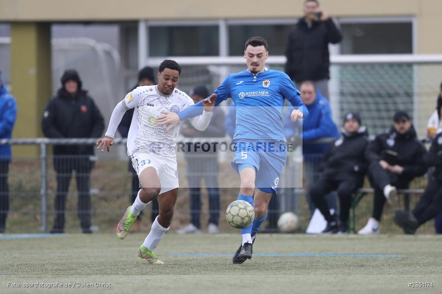 Pietro Besso, Städtisches Stadion am Prischoß, Alzenau, 11.02.2023, sport, action, Fussball, HFV, Landesfreundschaftsspiele, Hessenliga, FCG, FCB, FC Gießen, FC Bayern Alzenau - Bild-ID: 2351174