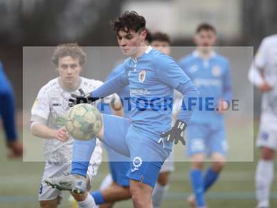 Fotos von FC Bayern Alzenau - FC Gießen auf sportfotografie.de