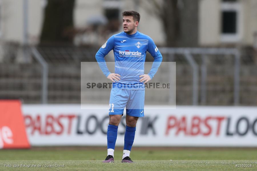 Yannick Glessing, Willy-Sachs-Stadion, Schweinfurt, 18.02.2023, sport, action, Fussball, BFV, 24. Spieltag, Regionalliga Bayern, FVI, FC05, FV Illertissen, 1. FC Schweinfurt - Bild-ID: 2352028