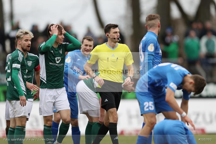 Felix Grund, Willy-Sachs-Stadion, Schweinfurt, 18.02.2023, sport, action, Fussball, BFV, 24. Spieltag, Regionalliga Bayern, FVI, FC05, FV Illertissen, 1. FC Schweinfurt - Bild-ID: 2352102