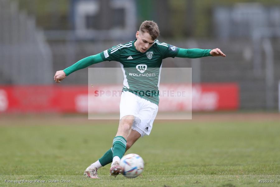 Julius Landeck, Willy-Sachs-Stadion, Schweinfurt, 18.02.2023, sport, action, Fussball, BFV, 24. Spieltag, Regionalliga Bayern, FVI, FC05, FV Illertissen, 1. FC Schweinfurt - Bild-ID: 2352161