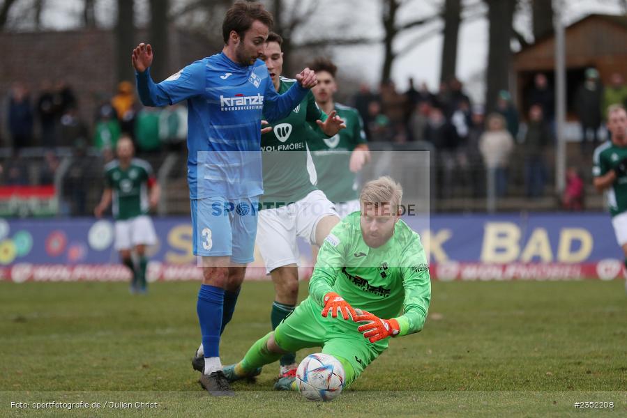 Felix Thiel, Willy-Sachs-Stadion, Schweinfurt, 18.02.2023, sport, action, Fussball, BFV, 24. Spieltag, Regionalliga Bayern, FVI, FC05, FV Illertissen, 1. FC Schweinfurt - Bild-ID: 2352208