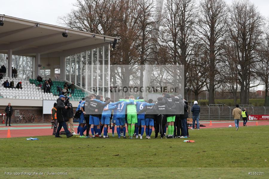 Mannschaftskreis, Willy-Sachs-Stadion, Schweinfurt, 18.02.2023, sport, action, Fussball, BFV, 24. Spieltag, Regionalliga Bayern, FVI, FC05, FV Illertissen, 1. FC Schweinfurt - Bild-ID: 2352211