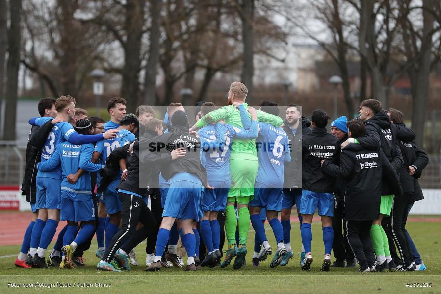Mannschaftskreis, Willy-Sachs-Stadion, Schweinfurt, 18.02.2023, sport, action, Fussball, BFV, 24. Spieltag, Regionalliga Bayern, FVI, FC05, FV Illertissen, 1. FC Schweinfurt - Bild-ID: 2352215