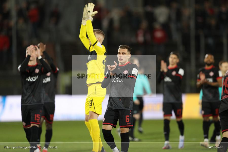 Marius Wegmann, FLYERALARM Arena, Würzburg, 24.02.2023, sport, action, Fussball, BFV, 25. Spieltag, Regionalliga Bayern, TGM, FWK, Türkgücü München, FC Würzburger Kickers - Bild-ID: 2352625