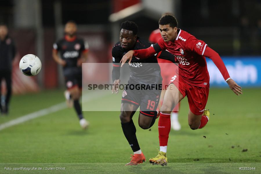 David Kebe, FLYERALARM Arena, Würzburg, 24.02.2023, sport, action, Fussball, BFV, 25. Spieltag, Regionalliga Bayern, TGM, FWK, Türkgücü München, FC Würzburger Kickers - Bild-ID: 2352644