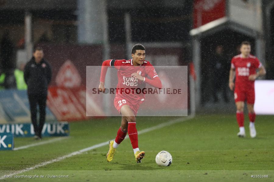 David Kebe, FLYERALARM Arena, Würzburg, 24.02.2023, sport, action, Fussball, BFV, 25. Spieltag, Regionalliga Bayern, TGM, FWK, Türkgücü München, FC Würzburger Kickers - Bild-ID: 2352688