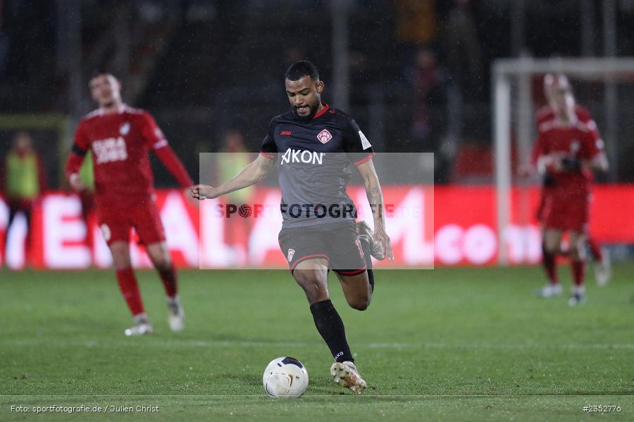 Fabrice Montcheu, FLYERALARM Arena, Würzburg, 24.02.2023, sport, action, Fussball, BFV, 25. Spieltag, Regionalliga Bayern, TGM, FWK, Türkgücü München, FC Würzburger Kickers - Bild-ID: 2352776