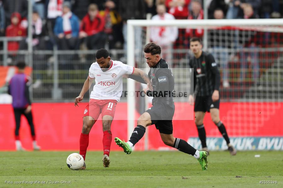 Fabrice Montcheu, AKON Arena, Würzburg, 25.03.2023, sport, action, Fussball, BFV, 29. Spieltag, Derby, Regionalliga Bayern, FWK, FC05, 1. FC Schweinfurt, FC Würzburger Kickers - Bild-ID: 2355398