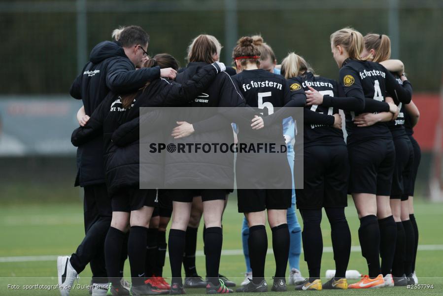 Mannschaftskreis, Sportpark Heuchelhof, Würzburg, 08.04.2023, sport, action, BFV, Fussball, 14. Spieltag, Bayernliga Frauen, FCF, FWK, FC Forstern, FC Würzburger Kickers - Bild-ID: 2357794
