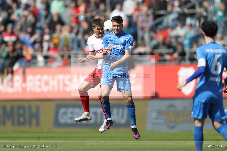Yannick Glessing, AKON Arena, Würzburg, 10.04.2023, sport, action, BFV, Fussball, 30. Spieltag, Regionalliga Bayern, FVI, FWK, FV Illertissen, FC Würzburger Kickers - Bild-ID: 2357994