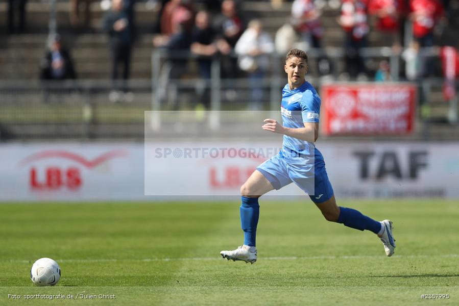 Nico Fundel, AKON Arena, Würzburg, 10.04.2023, sport, action, BFV, Fussball, 30. Spieltag, Regionalliga Bayern, FVI, FWK, FV Illertissen, FC Würzburger Kickers - Bild-ID: 2357995