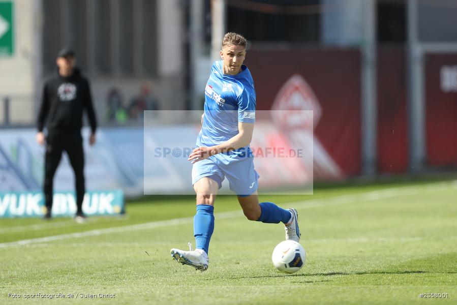 Nico Fundel, AKON Arena, Würzburg, 10.04.2023, sport, action, BFV, Fussball, 30. Spieltag, Regionalliga Bayern, FVI, FWK, FV Illertissen, FC Würzburger Kickers - Bild-ID: 2358001