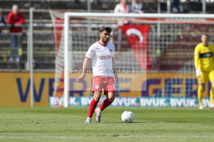 Dardan Karimani, AKON Arena, Würzburg, 10.04.2023, sport, action, BFV, Fussball, 30. Spieltag, Regionalliga Bayern, FVI, FWK, FV Illertissen, FC Würzburger Kickers - Bild-ID: 2358014 Dardan Karimani, AKON Arena, Würzburg, 10.04.2023, sport, action, BFV, Fussball, 30. Spieltag, Regionalliga Bayern, FVI, FWK, FV Illertissen, FC Würzburger Kickers - Bild-ID: 2358014