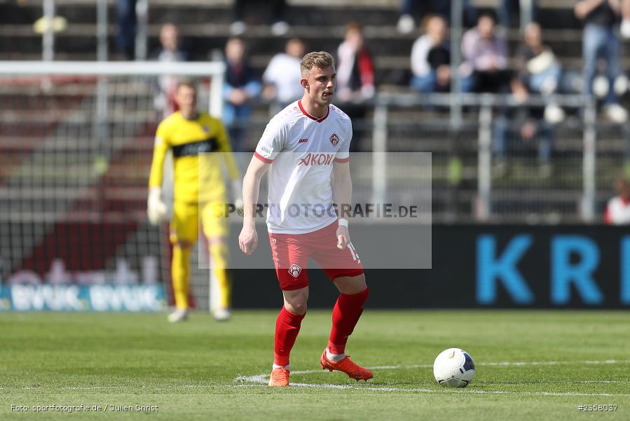 Felix Göttlicher, AKON Arena, Würzburg, 10.04.2023, sport, action, BFV, Fussball, 30. Spieltag, Regionalliga Bayern, FVI, FWK, FV Illertissen, FC Würzburger Kickers - Bild-ID: 2358037