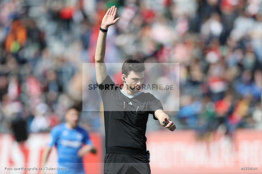 Felix Grund, AKON Arena, Würzburg, 10.04.2023, sport, action, BFV, Fussball, 30. Spieltag, Regionalliga Bayern, FVI, FWK, FV Illertissen, FC Würzburger Kickers - Bild-ID: 2358041