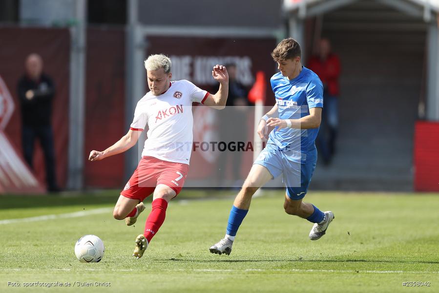 Thomas Haas, AKON Arena, Würzburg, 10.04.2023, sport, action, BFV, Fussball, 30. Spieltag, Regionalliga Bayern, FVI, FWK, FV Illertissen, FC Würzburger Kickers - Bild-ID: 2358042