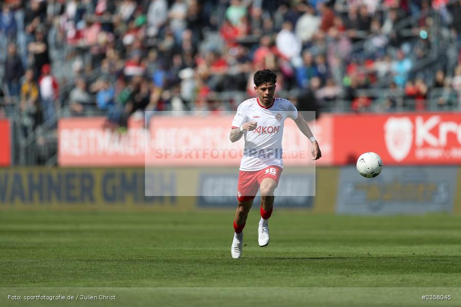 Andre Leipold, AKON Arena, Würzburg, 10.04.2023, sport, action, BFV, Fussball, 30. Spieltag, Regionalliga Bayern, FVI, FWK, FV Illertissen, FC Würzburger Kickers - Bild-ID: 2358045