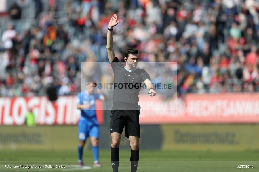 Felix Grund, AKON Arena, Würzburg, 10.04.2023, sport, action, BFV, Fussball, 30. Spieltag, Regionalliga Bayern, FVI, FWK, FV Illertissen, FC Würzburger Kickers - Bild-ID: 2358046