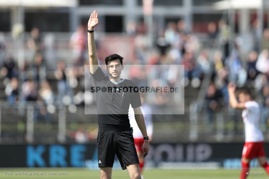 Felix Grund, AKON Arena, Würzburg, 10.04.2023, sport, action, BFV, Fussball, 30. Spieltag, Regionalliga Bayern, FVI, FWK, FV Illertissen, FC Würzburger Kickers - Bild-ID: 2358049