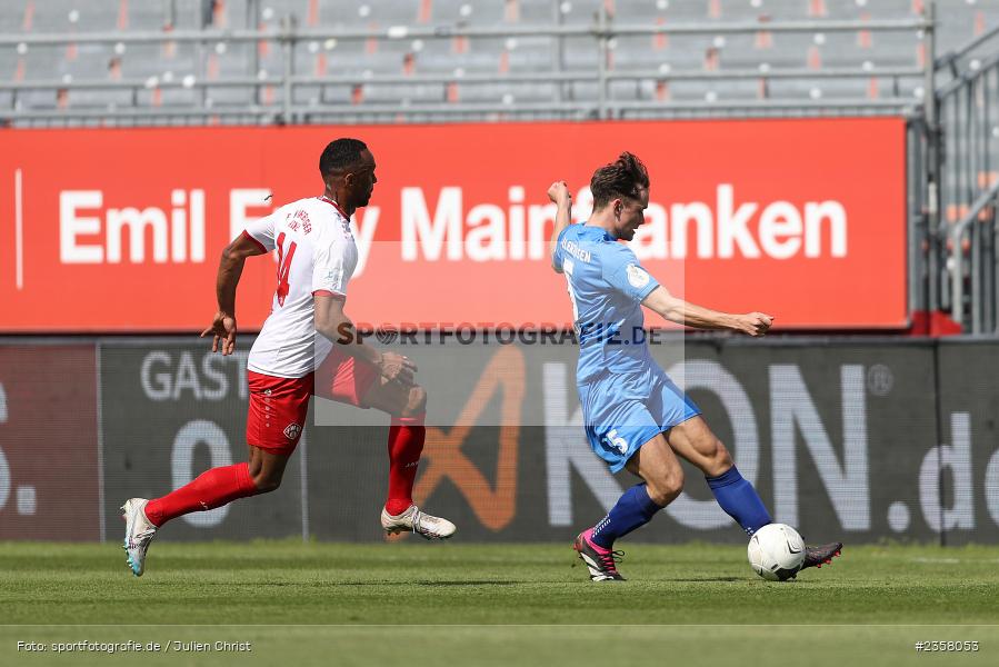 Elias Rudolf Herzig, AKON Arena, Würzburg, 10.04.2023, sport, action, BFV, Fussball, 30. Spieltag, Regionalliga Bayern, FVI, FWK, FV Illertissen, FC Würzburger Kickers - Bild-ID: 2358053