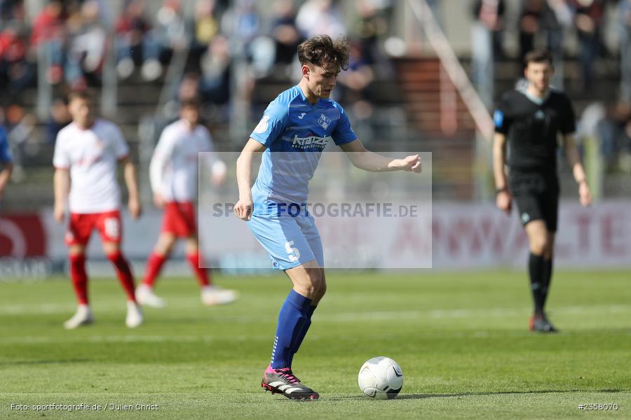 Elias Rudolf Herzig, AKON Arena, Würzburg, 10.04.2023, sport, action, BFV, Fussball, 30. Spieltag, Regionalliga Bayern, FVI, FWK, FV Illertissen, FC Würzburger Kickers - Bild-ID: 2358070