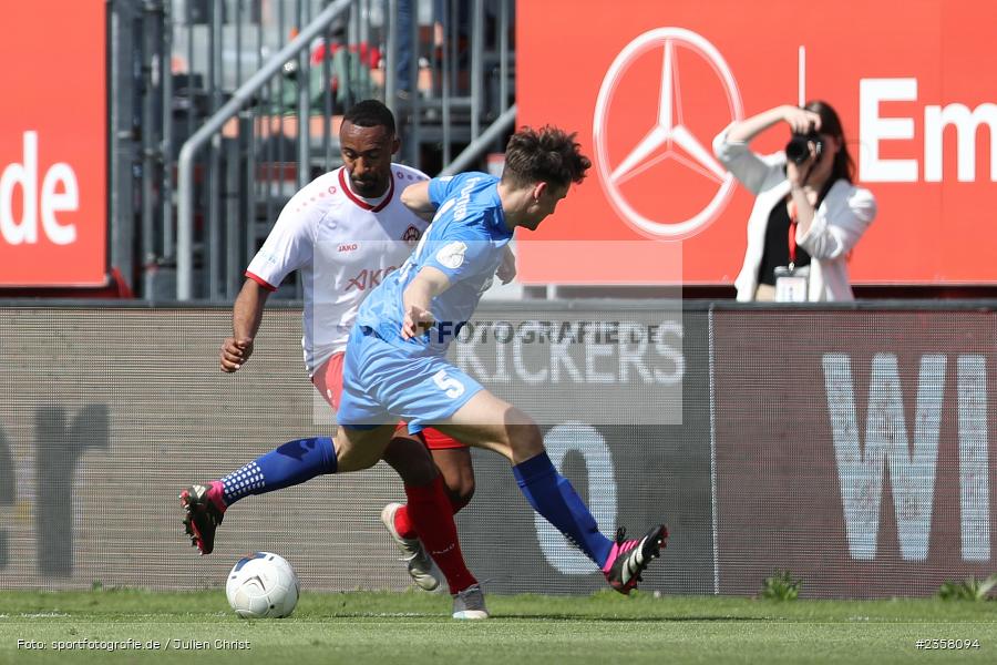 Saliou Sané, AKON Arena, Würzburg, 10.04.2023, sport, action, BFV, Fussball, 30. Spieltag, Regionalliga Bayern, FVI, FWK, FV Illertissen, FC Würzburger Kickers - Bild-ID: 2358094