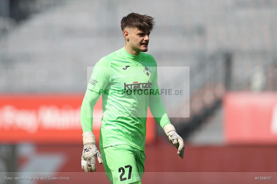 Malwin Zok, AKON Arena, Würzburg, 10.04.2023, sport, action, BFV, Fussball, 30. Spieltag, Regionalliga Bayern, FVI, FWK, FV Illertissen, FC Würzburger Kickers - Bild-ID: 2358127
