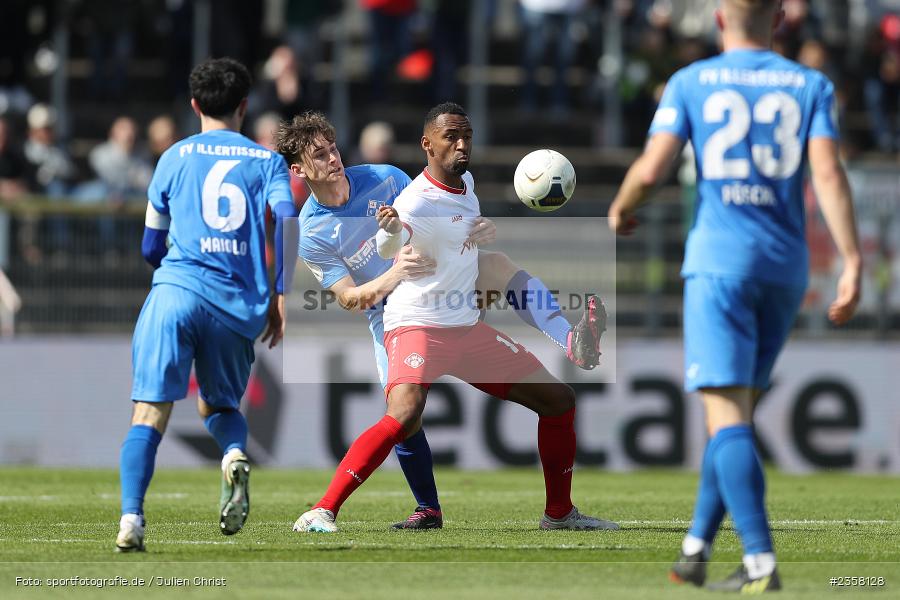 Saliou Sané, AKON Arena, Würzburg, 10.04.2023, sport, action, BFV, Fussball, 30. Spieltag, Regionalliga Bayern, FVI, FWK, FV Illertissen, FC Würzburger Kickers - Bild-ID: 2358128