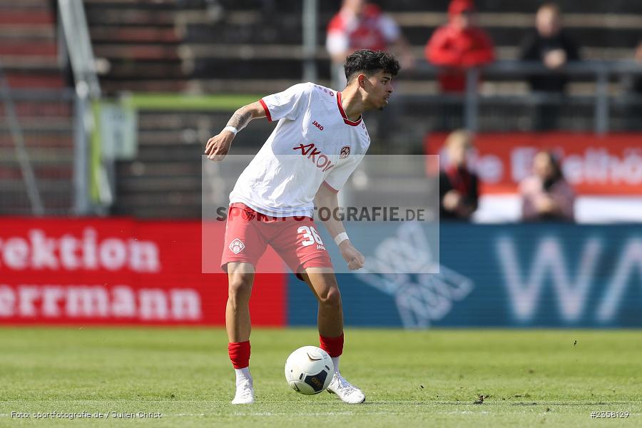 Andre Leipold, AKON Arena, Würzburg, 10.04.2023, sport, action, BFV, Fussball, 30. Spieltag, Regionalliga Bayern, FVI, FWK, FV Illertissen, FC Würzburger Kickers - Bild-ID: 2358129