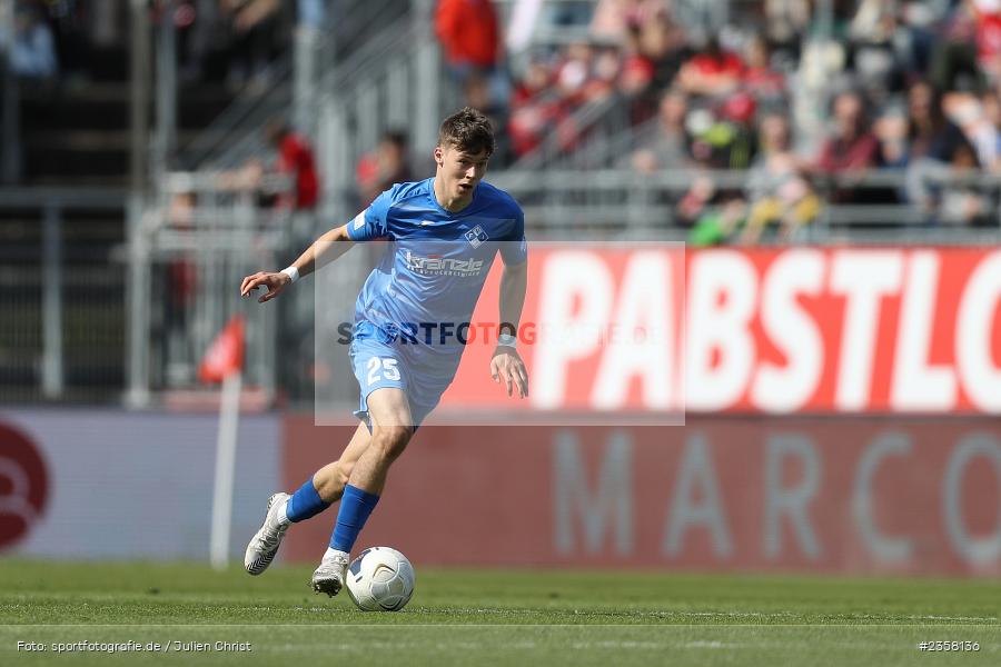 Marco Mannhardt, AKON Arena, Würzburg, 10.04.2023, sport, action, BFV, Fussball, 30. Spieltag, Regionalliga Bayern, FVI, FWK, FV Illertissen, FC Würzburger Kickers - Bild-ID: 2358136