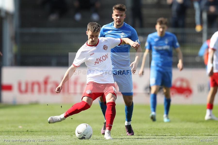 Maximilian Zaiser, AKON Arena, Würzburg, 10.04.2023, sport, action, BFV, Fussball, 30. Spieltag, Regionalliga Bayern, FVI, FWK, FV Illertissen, FC Würzburger Kickers - Bild-ID: 2358154