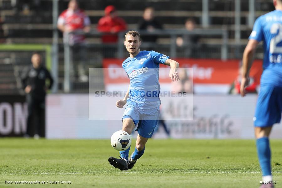 Darius Held, AKON Arena, Würzburg, 10.04.2023, sport, action, BFV, Fussball, 30. Spieltag, Regionalliga Bayern, FVI, FWK, FV Illertissen, FC Würzburger Kickers - Bild-ID: 2358172