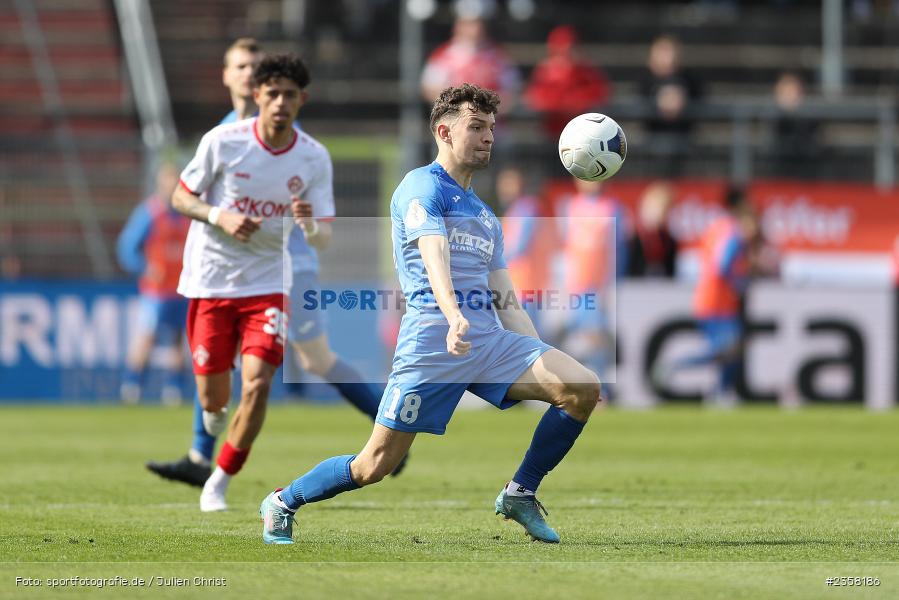 Marco Gölz, AKON Arena, Würzburg, 10.04.2023, sport, action, BFV, Fussball, 30. Spieltag, Regionalliga Bayern, FVI, FWK, FV Illertissen, FC Würzburger Kickers - Bild-ID: 2358186