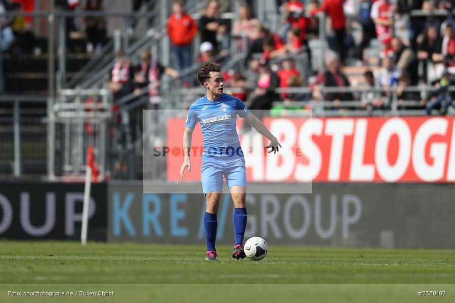 Elias Rudolf Herzig, AKON Arena, Würzburg, 10.04.2023, sport, action, BFV, Fussball, 30. Spieltag, Regionalliga Bayern, FVI, FWK, FV Illertissen, FC Würzburger Kickers - Bild-ID: 2358187