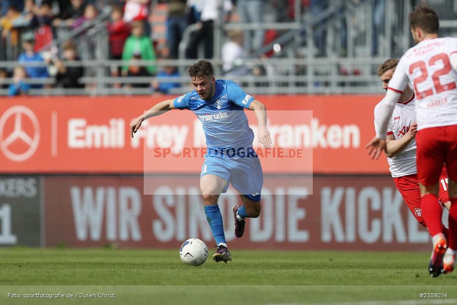 Yannick Glessing, AKON Arena, Würzburg, 10.04.2023, sport, action, BFV, Fussball, 30. Spieltag, Regionalliga Bayern, FVI, FWK, FV Illertissen, FC Würzburger Kickers - Bild-ID: 2358214
