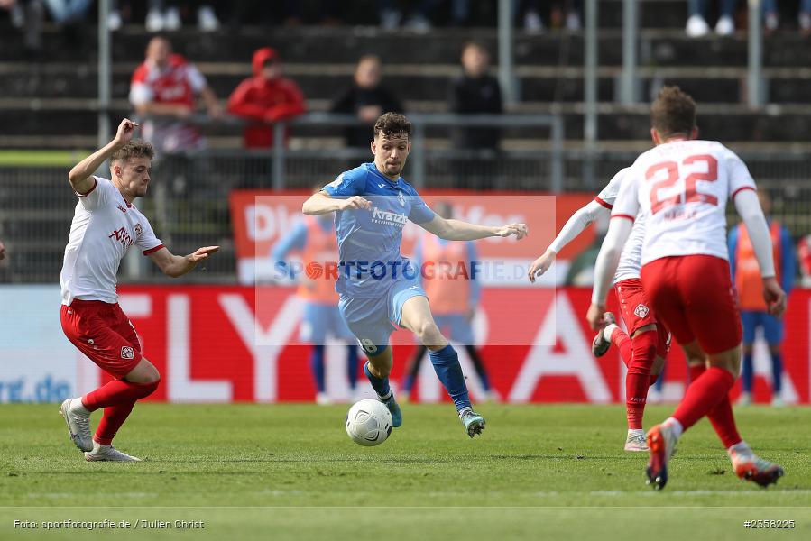 Marco Gölz, AKON Arena, Würzburg, 10.04.2023, sport, action, BFV, Fussball, 30. Spieltag, Regionalliga Bayern, FVI, FWK, FV Illertissen, FC Würzburger Kickers - Bild-ID: 2358225