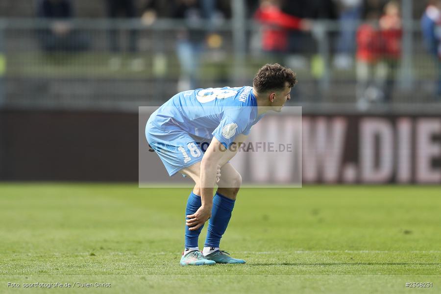 Marco Gölz, AKON Arena, Würzburg, 10.04.2023, sport, action, BFV, Fussball, 30. Spieltag, Regionalliga Bayern, FVI, FWK, FV Illertissen, FC Würzburger Kickers - Bild-ID: 2358231