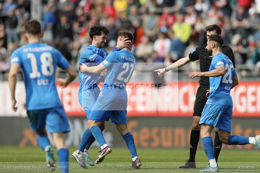 Yannick Glessing, AKON Arena, Würzburg, 10.04.2023, sport, action, BFV, Fussball, 30. Spieltag, Regionalliga Bayern, FVI, FWK, FV Illertissen, FC Würzburger Kickers - Bild-ID: 2358266