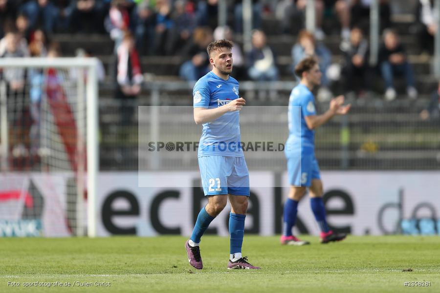 Yannick Glessing, AKON Arena, Würzburg, 10.04.2023, sport, action, BFV, Fussball, 30. Spieltag, Regionalliga Bayern, FVI, FWK, FV Illertissen, FC Würzburger Kickers - Bild-ID: 2358281