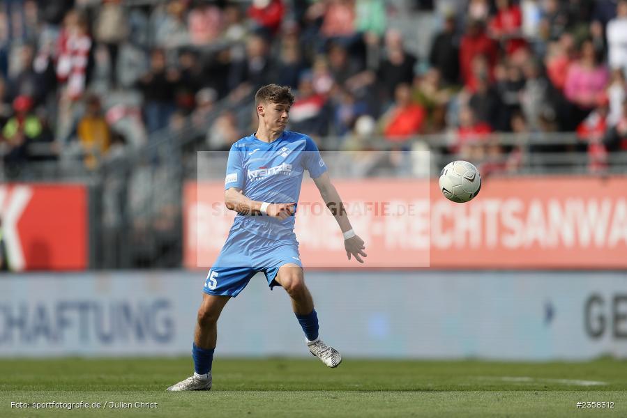 Marco Mannhardt, AKON Arena, Würzburg, 10.04.2023, sport, action, BFV, Fussball, 30. Spieltag, Regionalliga Bayern, FVI, FWK, FV Illertissen, FC Würzburger Kickers - Bild-ID: 2358312