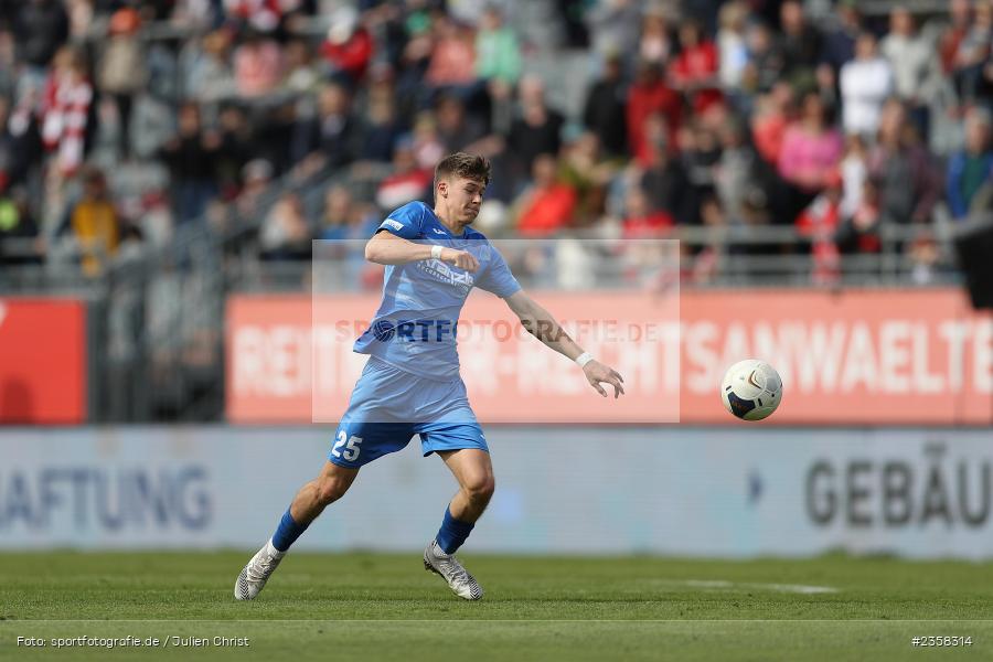 Marco Mannhardt, AKON Arena, Würzburg, 10.04.2023, sport, action, BFV, Fussball, 30. Spieltag, Regionalliga Bayern, FVI, FWK, FV Illertissen, FC Würzburger Kickers - Bild-ID: 2358314