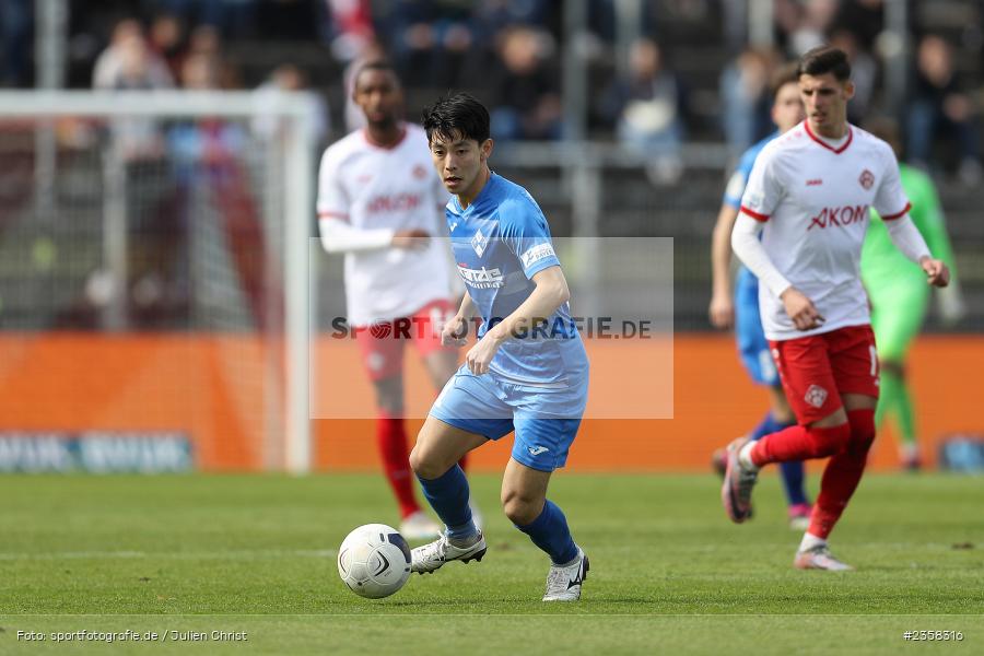 Natsuhiko Watanabe, AKON Arena, Würzburg, 10.04.2023, sport, action, BFV, Fussball, 30. Spieltag, Regionalliga Bayern, FVI, FWK, FV Illertissen, FC Würzburger Kickers - Bild-ID: 2358316
